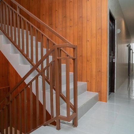 Reddoorz Near Sarinah Jakarta Exterior photo