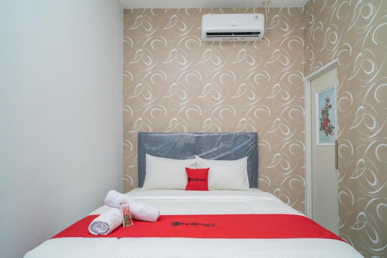 Reddoorz Near Sarinah Jakarta Exterior photo